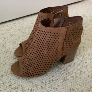 Tan Heeled Sandal